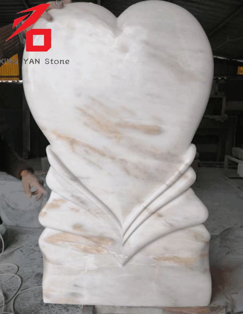 Čína Xingyan Heart ve tvaru Art Stone Carving Tombstone
